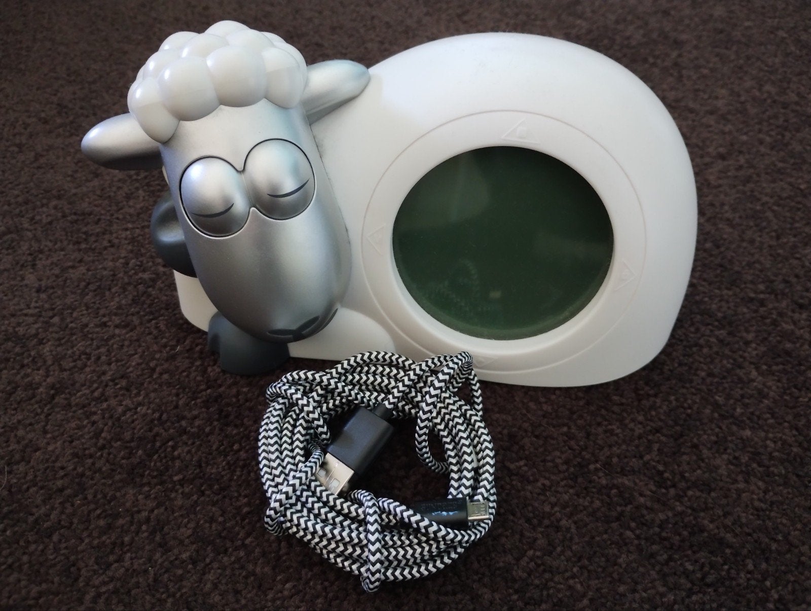 Schattig Zazu Schaap slaaptrainer met USB-kabel, Ophalen, Zo goed als nieuw