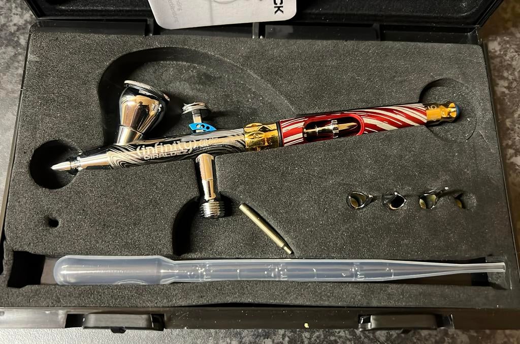 Airbrush harder & steenbeck giraldez., Ophalen of Verzenden, Zo goed als nieuw