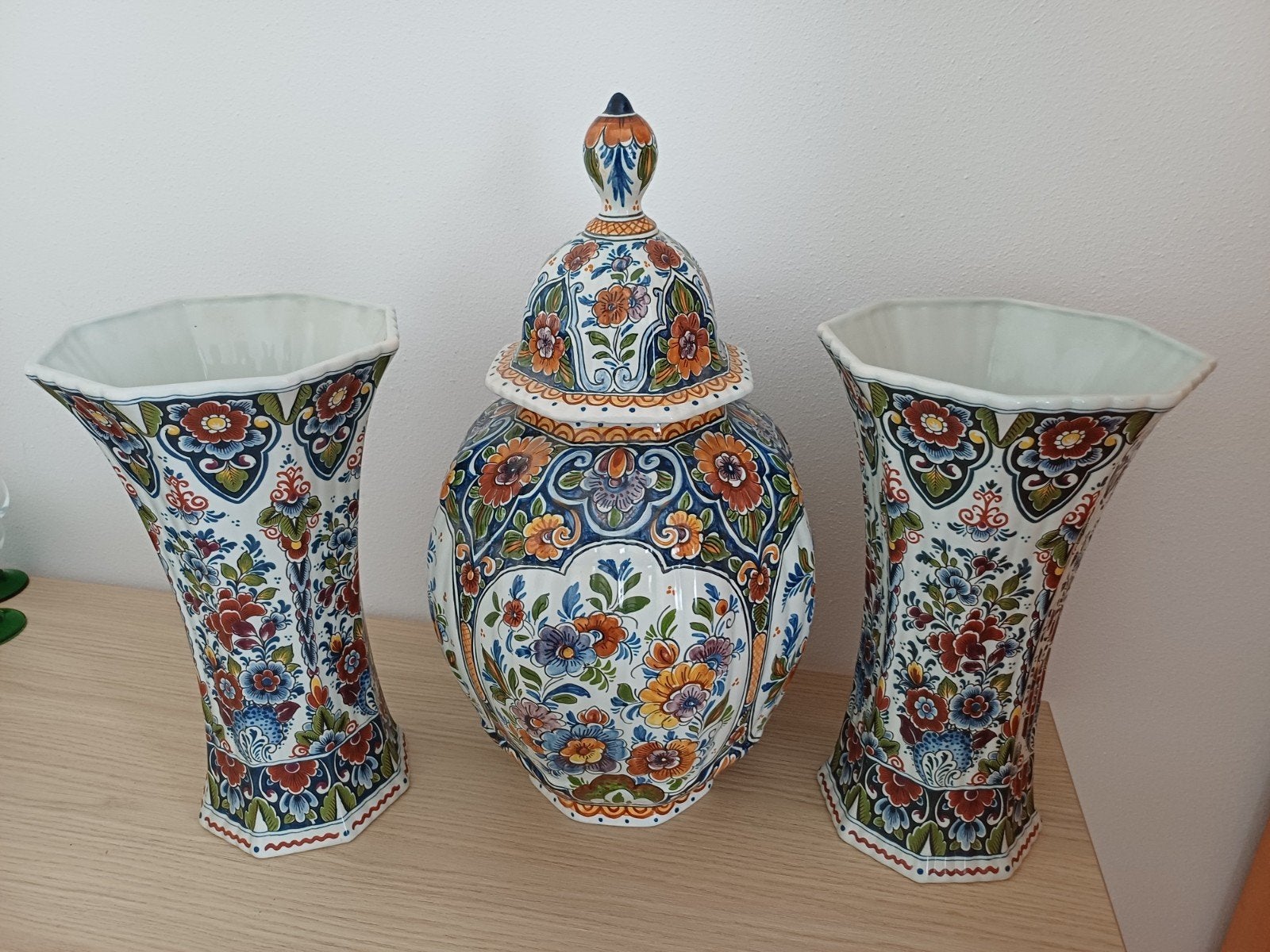 Prachtig Delfts keramieken kaststel, Antiek en Kunst, Ophalen