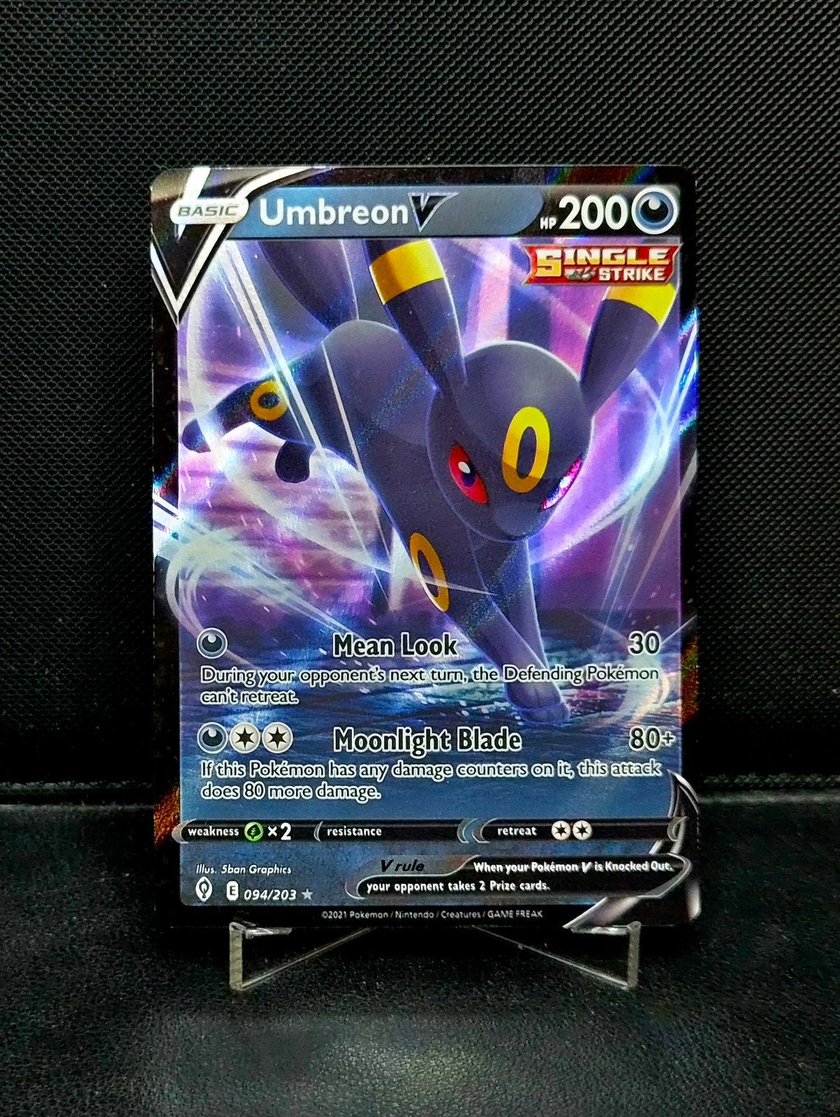 Umbreon V 094/203 Evolving Skies 2021 NM, Ophalen of Verzenden, Zo goed als nieuw