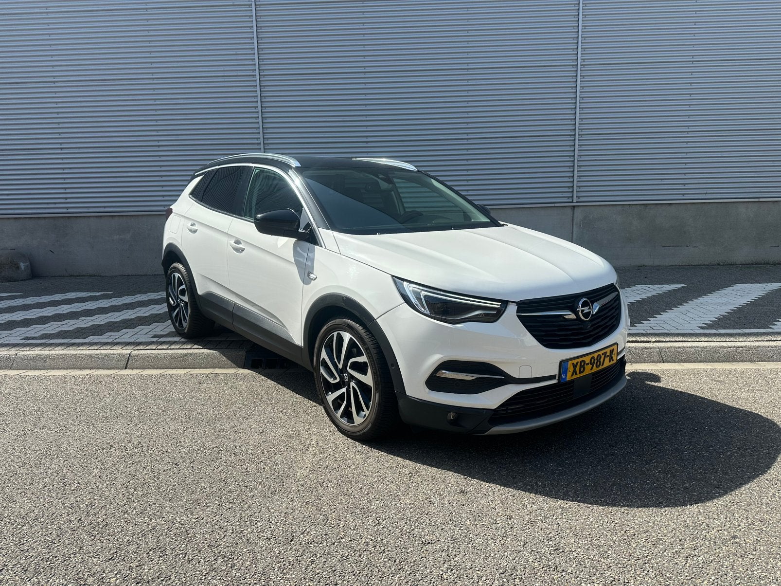 Opel Grandland X 1.2 Turbo 130pk S&S 2018 Wit, Auto's, Voorwielaandrijving, 1199 cc, Leder en Stof, Wit