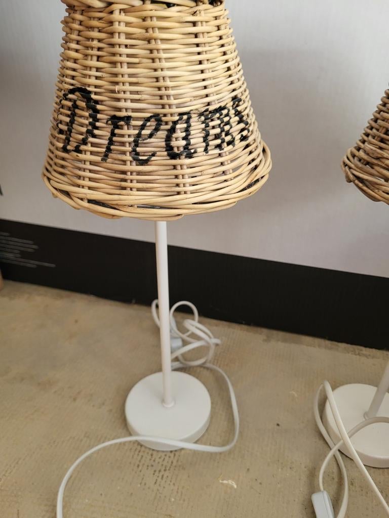 2 Lampjes met rieten kapje, Huis en Inrichting, Lampen | Tafellampen, Ophalen, Zo goed als nieuw, Minder dan 50 cm
