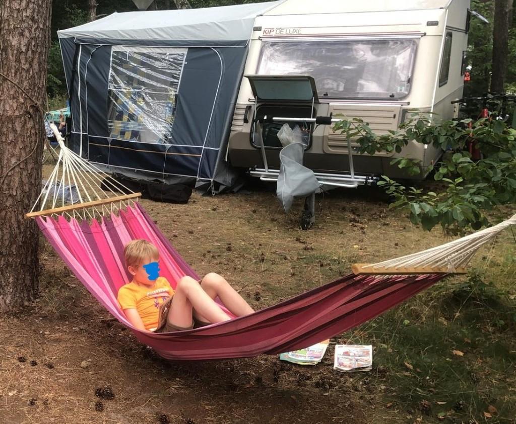Kip DeLuxe T40 caravan met stapelbed, voortent en luifel, Caravans en Kamperen, Caravans, Schokbreker, Kip, Treinzit, Particulier