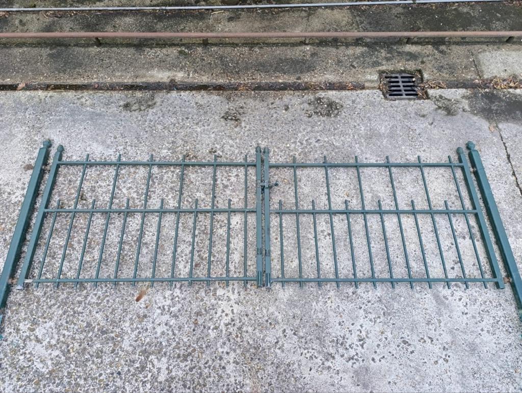 Prachtige Groene Smeedijzeren Inrijpoort (Dubbele Poort) – 3, Tuin en Terras, Tuinpoorten, Ophalen, Gebruikt, 100 tot 150 cm, IJzer