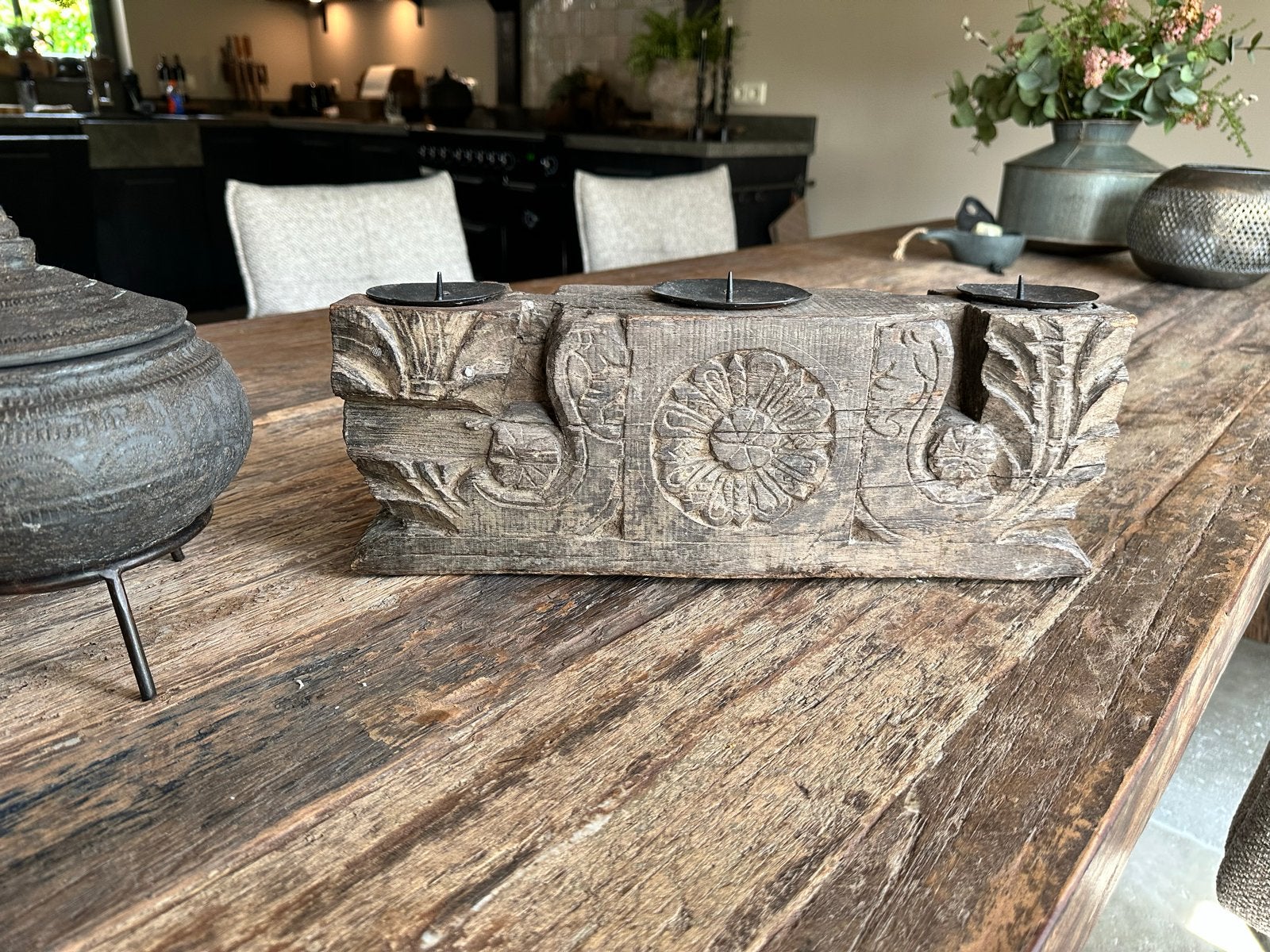 Indiase houten kandelaar / ornament, Gebruikt, Bruin, Ophalen of Verzenden, Kandelaar