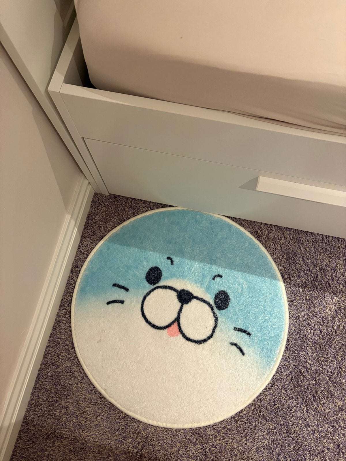 MINISO Zeehond Vloerkleed - Rond, Blauw/Wit, Wit, Rond, Zo goed als nieuw, 50 tot 100 cm