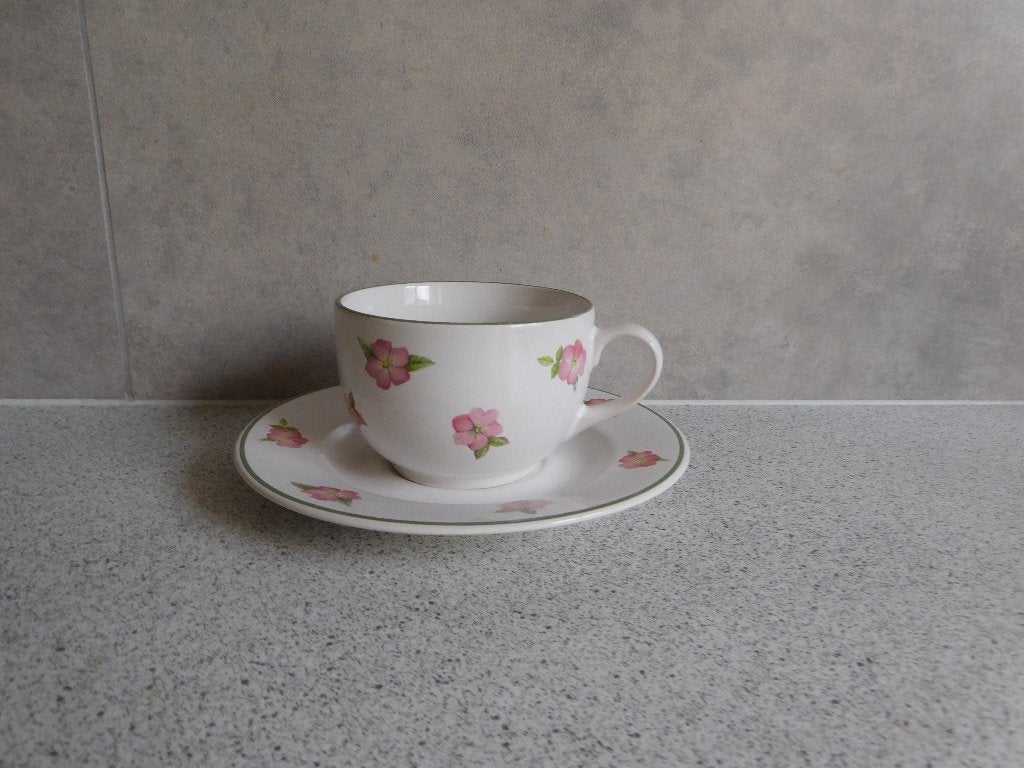 Kop en schotel Duinroosje Marjolein Bastin Libelle, Overige merken, Ophalen of Verzenden, Zo goed als nieuw, Overige stijlen