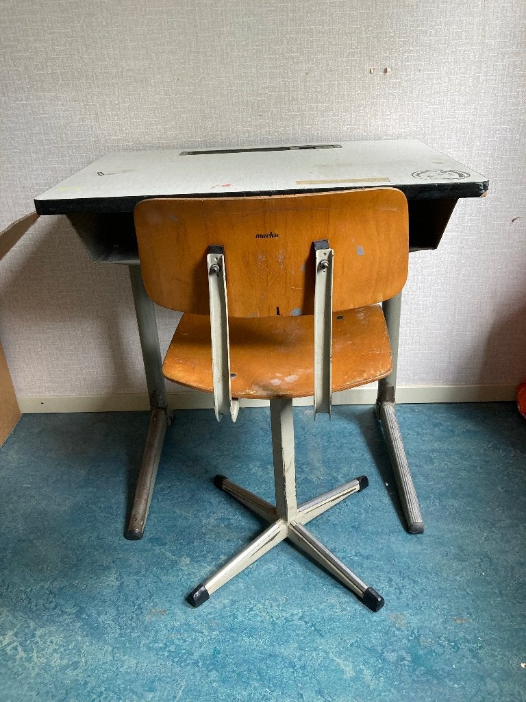 Kinderlessenaar en stoel, Ophalen, Gebruikt, Tafel(s) en Stoel(en)