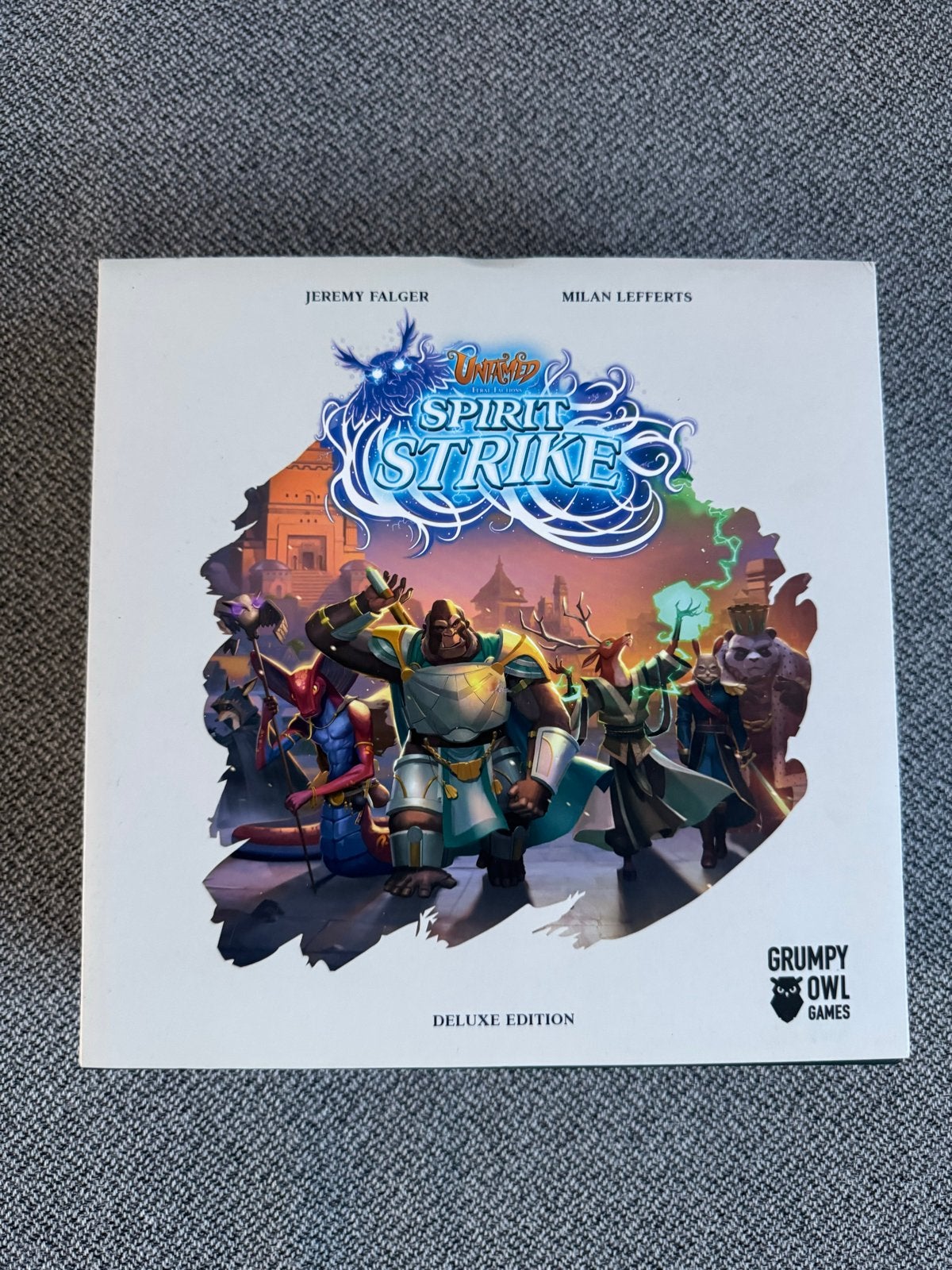Untamed: Spirit Strike Deluxe Edition (Kickstarter) bordspel, Een of twee spelers, Ophalen of Verzenden, Zo goed als nieuw
