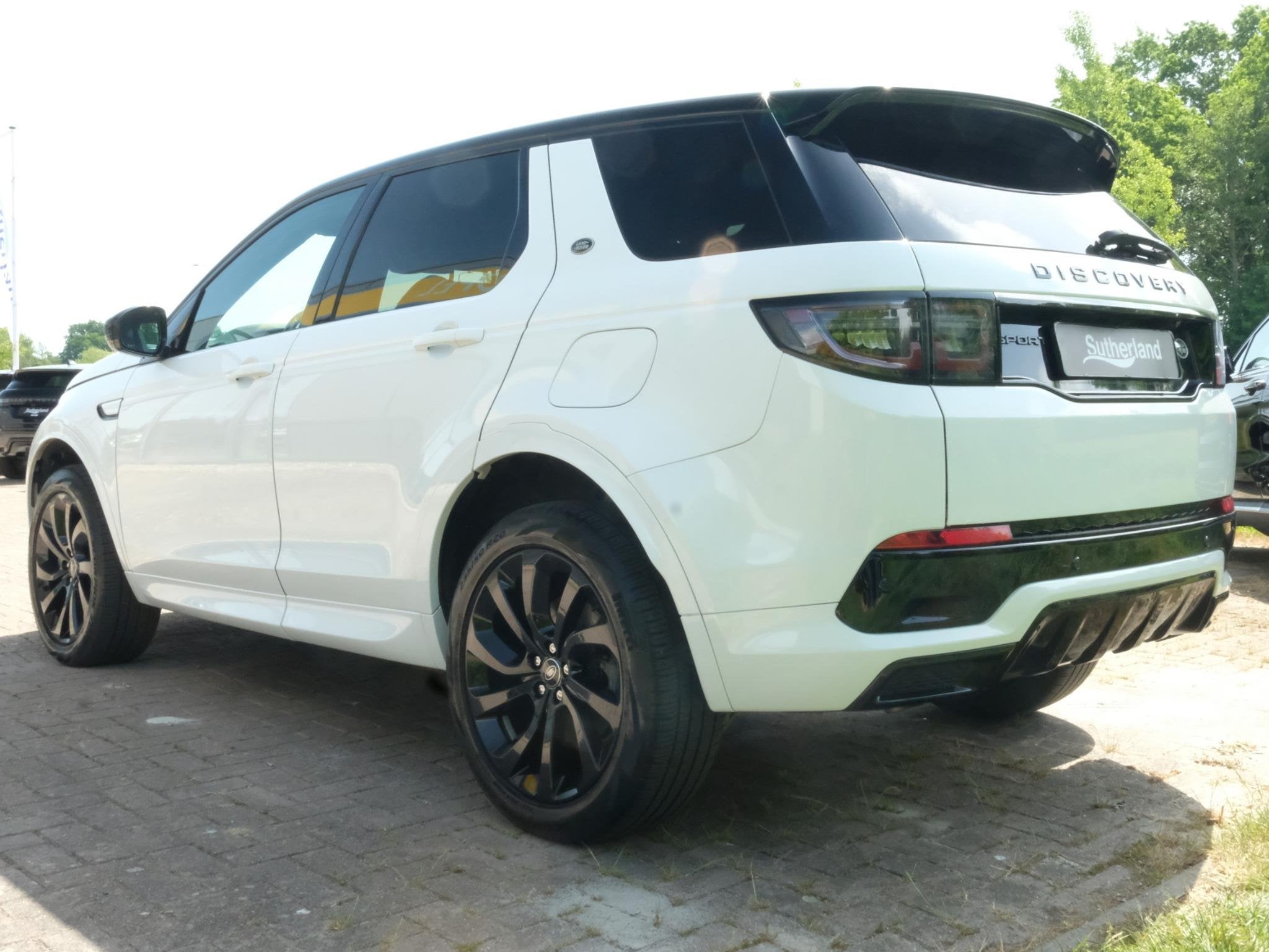 Land Rover Discovery Sport P300e 1.5 R-Dynamic S 310 PK | Ca, Auto's, Automaat, 309 pk, Gebruikt, 15 kWh