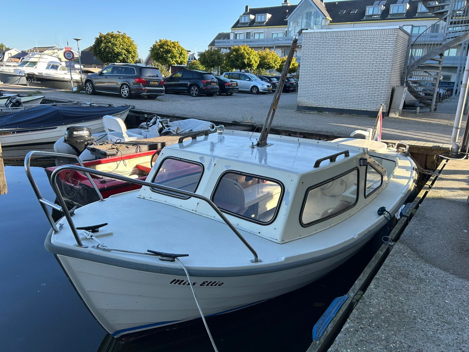 Saga / polar kajuitsloep 6 meter met yamaha 9.9 pk 4-takt, Watersport en Boten, 10 pk, 6 m, 2 m, Elektrische start