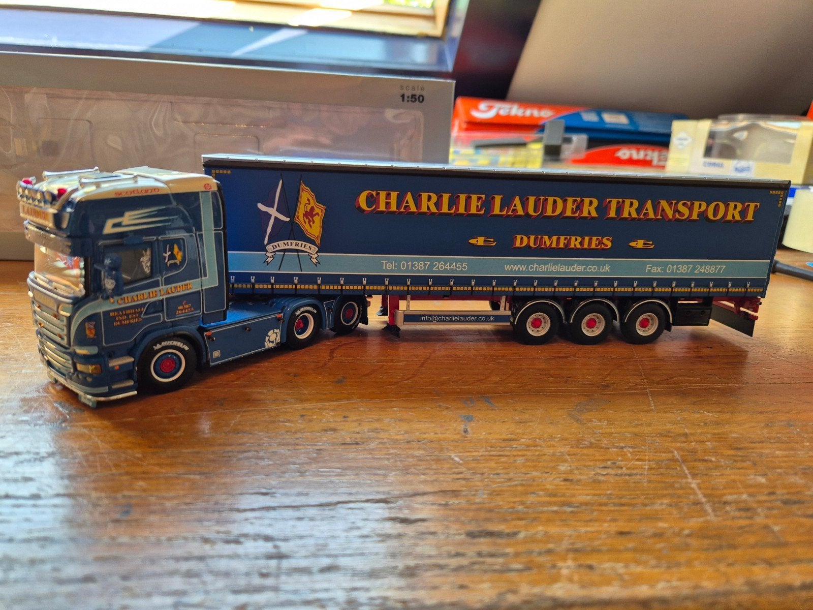 WSI Scania R560 Charlie Lauder Transport Limited Editi, Ophalen of Verzenden, Zo goed als nieuw, Bus of Vrachtwagen, Wsi