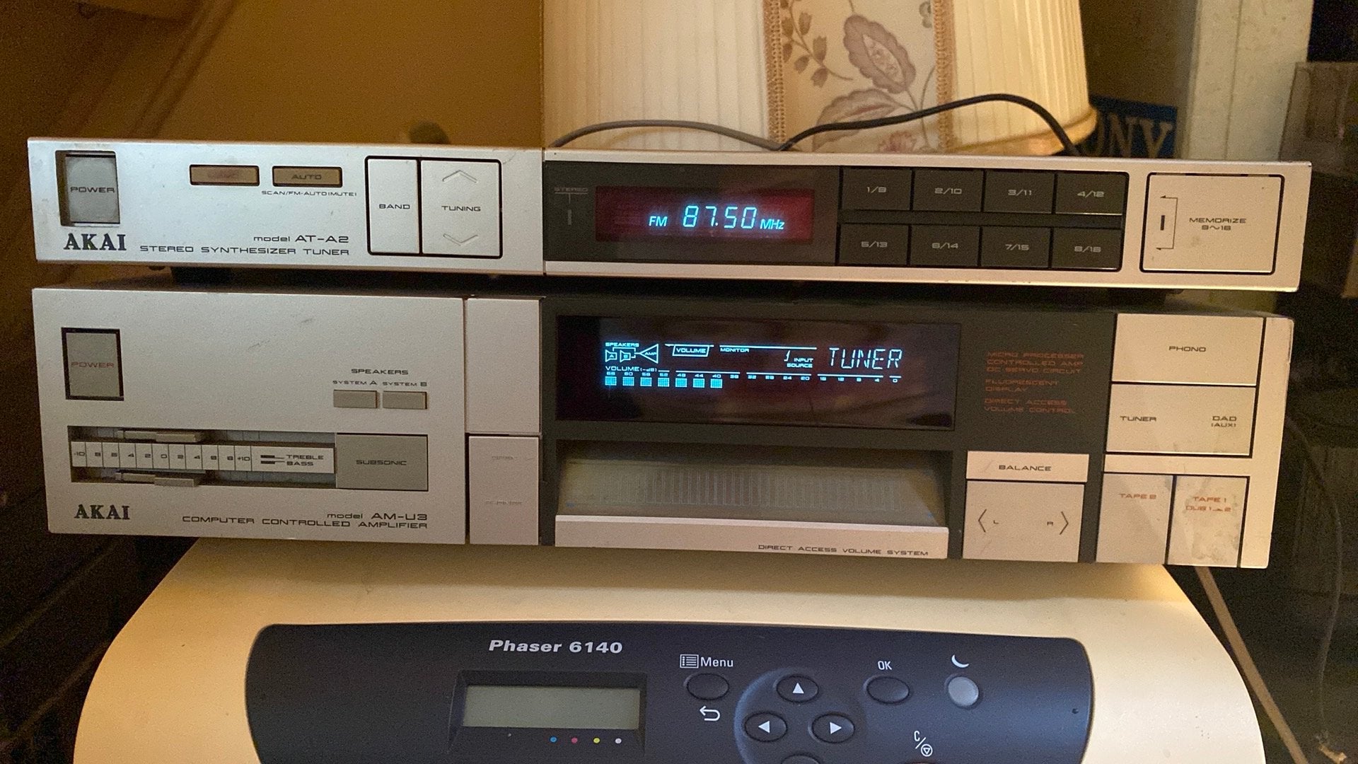 Akai AM-U3 versterker met AT-A2 tuner, Overige merken, Gebruikt, Ophalen of Verzenden, Minder dan 60 watt