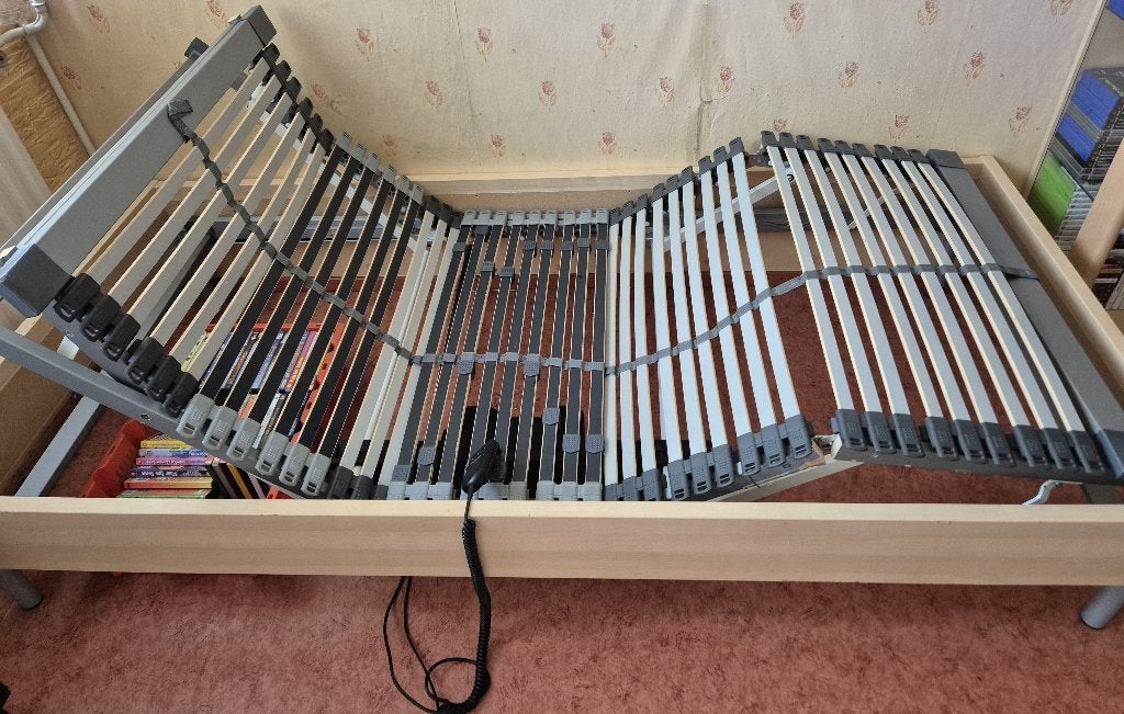 Electrische lattenbodem met gratis bed - 90/200 cm, Huis en Inrichting, Slaapkamer | Matrassen en Bedbodems, Gebruikt, Bedbodem