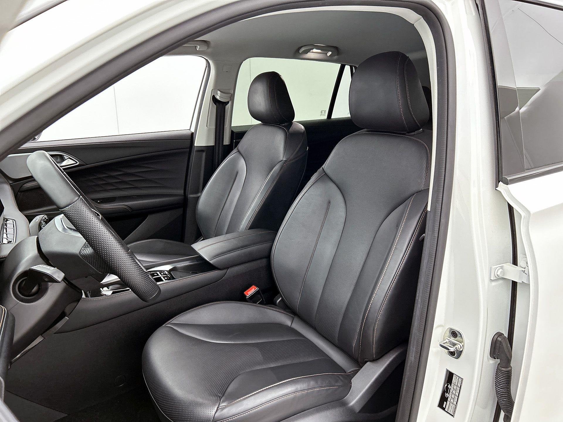 MG HS PHEV 1.5 Luxury Aut. Luxury | Electrische Stoelen | MG, Auto's, 12 maanden, Stof, Euro 6, 4 cilinders