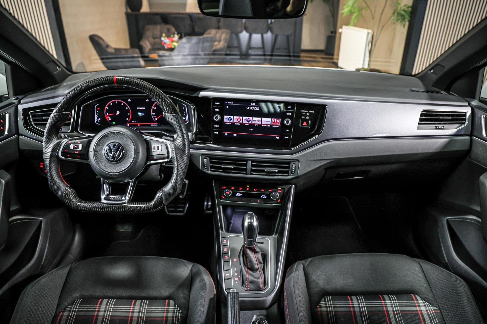 Volkswagen Polo 2.0 TSI GTI|Pano|LED|ACC|Carplay|Virtual, Gebruikt, 4 cilinders, Wit, Autotrust