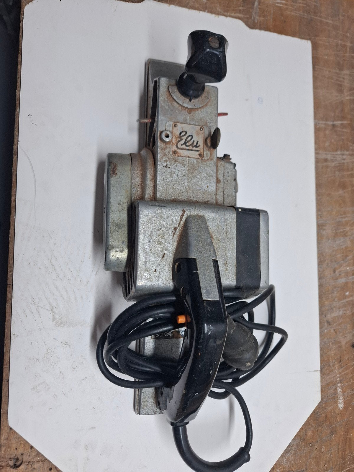elu schaaf, Ophalen, Gebruikt, 1200 watt of meer, Bandschuurmachine