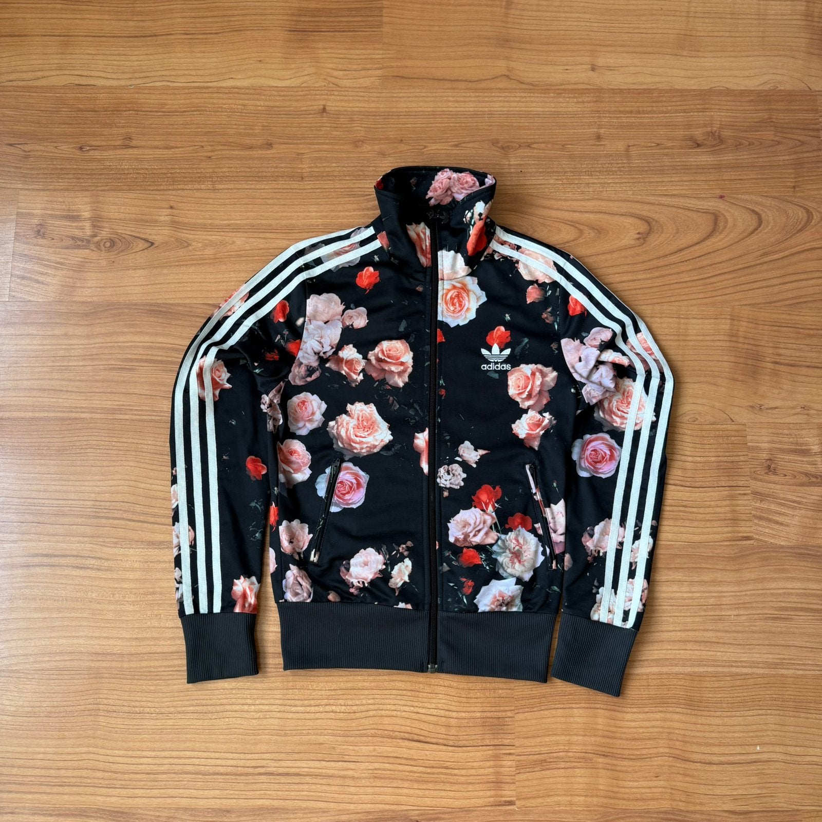 Vintage adidas Originals Firebird Trainingsjack Bloemen Roos, Verzenden, Zwart, Overige typen, Zo goed als nieuw