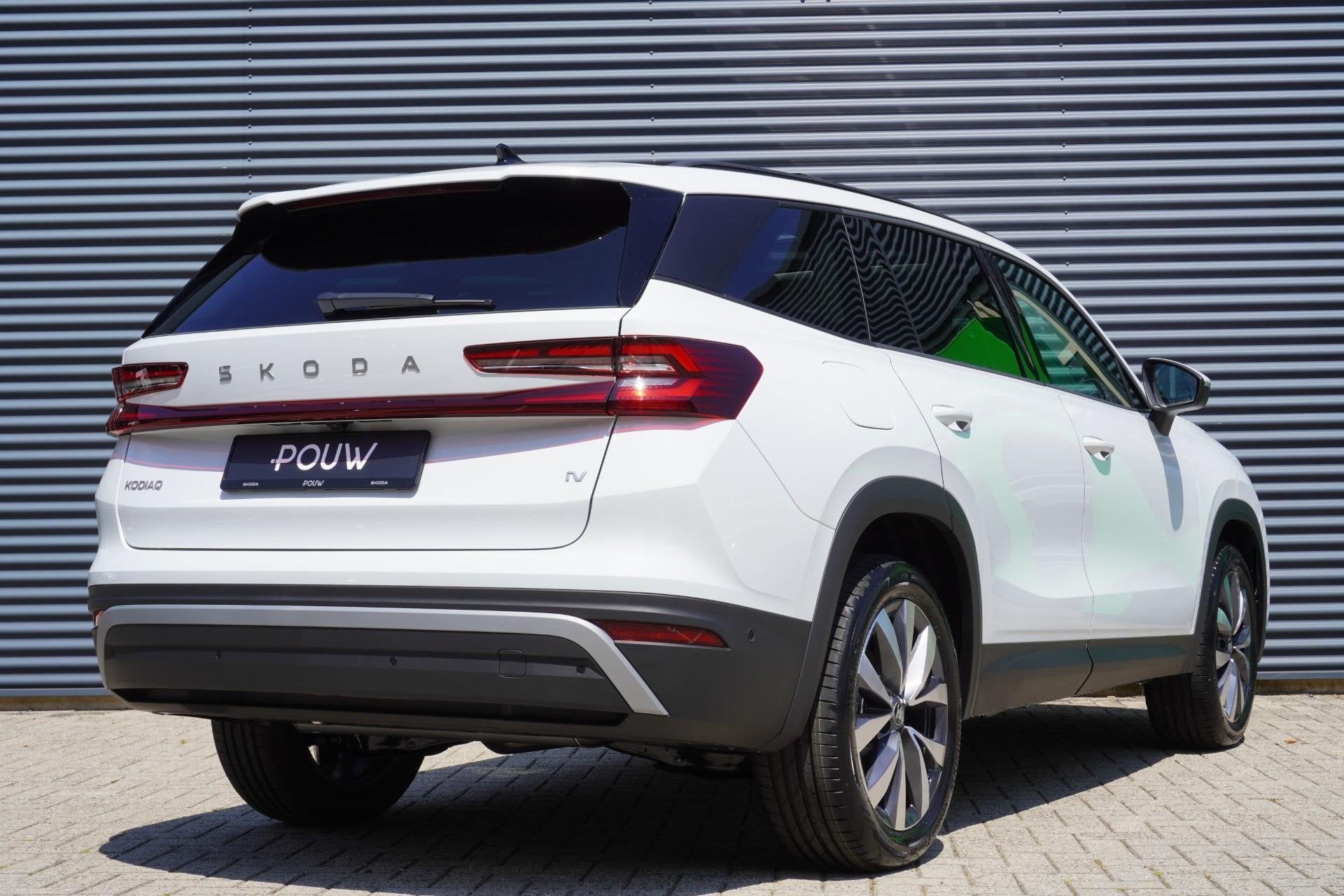 Skoda Kodiaq 1.5 TSI 204pk PHEV Business Edition Plus | Pano, Auto's, 12 maanden, 1498 cc, 4 cilinders, Bedrijf