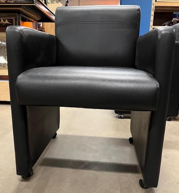 2 zwarte design kuipstoel met wieltjes – leren vergaderstoel, Ophalen, Gebruikt, Zwart, Leer