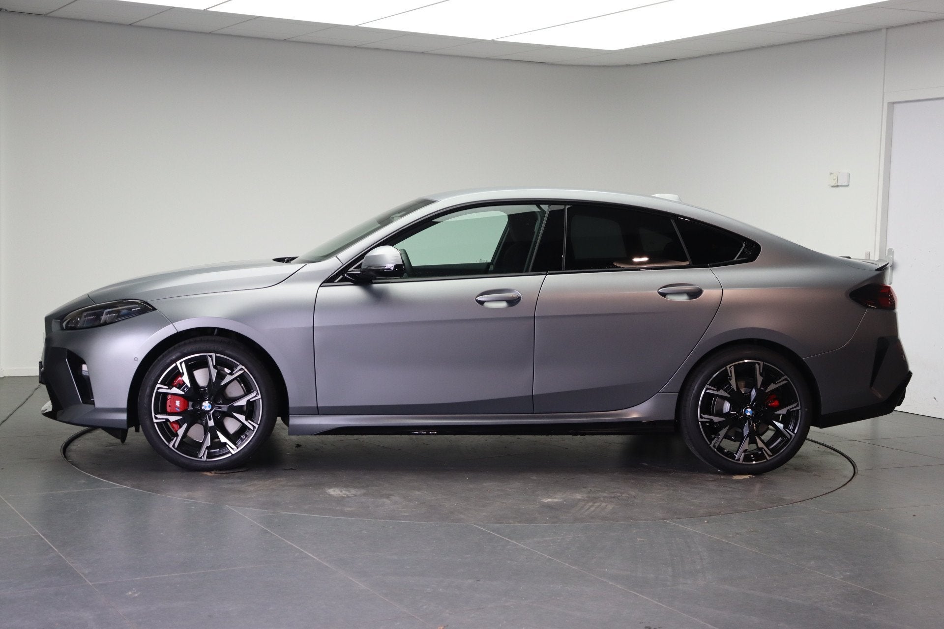BMW 2 Serie Gran Coupé 220 M Sport Automaat / Sportstoelen, Dealer onderhouden, Zwart, 156 pk, Bedrijf