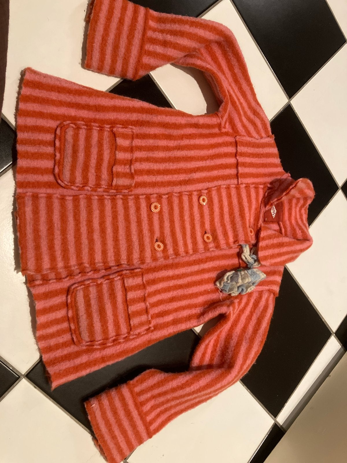 Oilily gestreepte 100% wollen jas met broche, maat 92, Ophalen of Verzenden, Zo goed als nieuw, Meisje, Jas