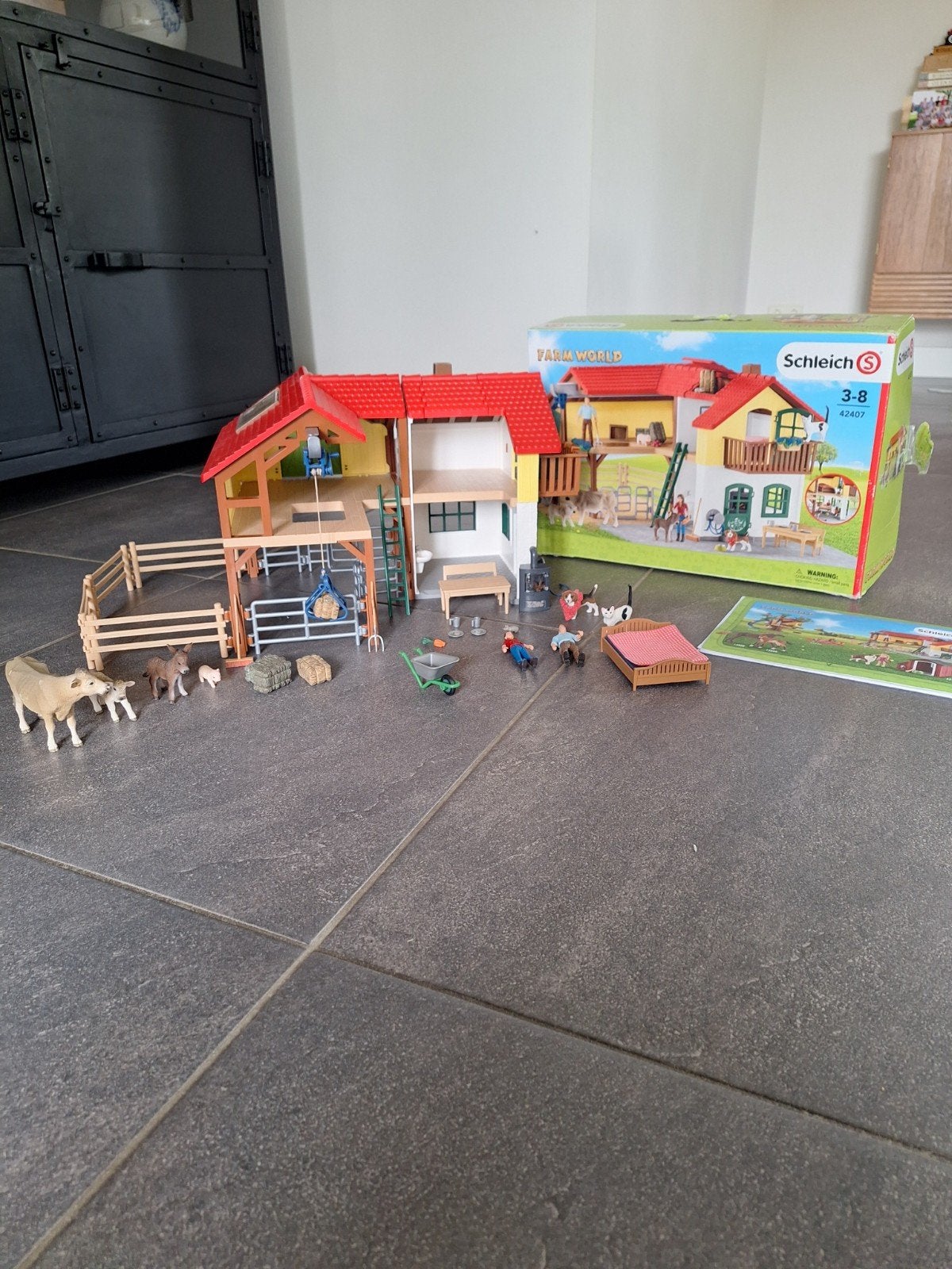 Schleich farm world boerderij compleet incl doos + beschrijv, Ophalen of Verzenden, Zo goed als nieuw