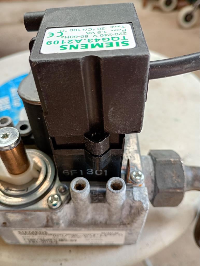 Siemens Gasregelblok - Boiler/Geiser Onderdeel, Doe-het-zelf en Verbouw, Geisers en Boilers, Minder dan 20 liter, Ophalen of Verzenden