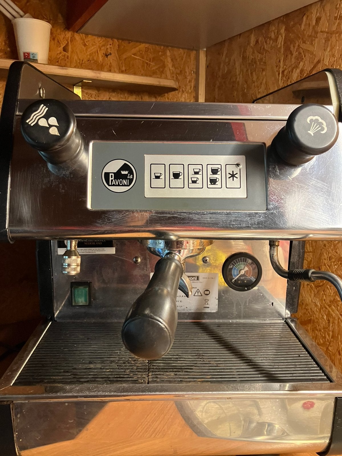 LA PAVONI pub1v, Stoompijpje, Gebruikt, 10 kopjes of meer, Koffiemachine