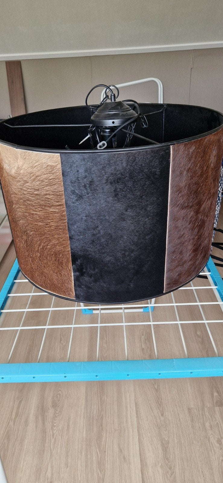 Unieke hanglamp met koeienhuid, Ophalen, Bruin, Hanglamp
