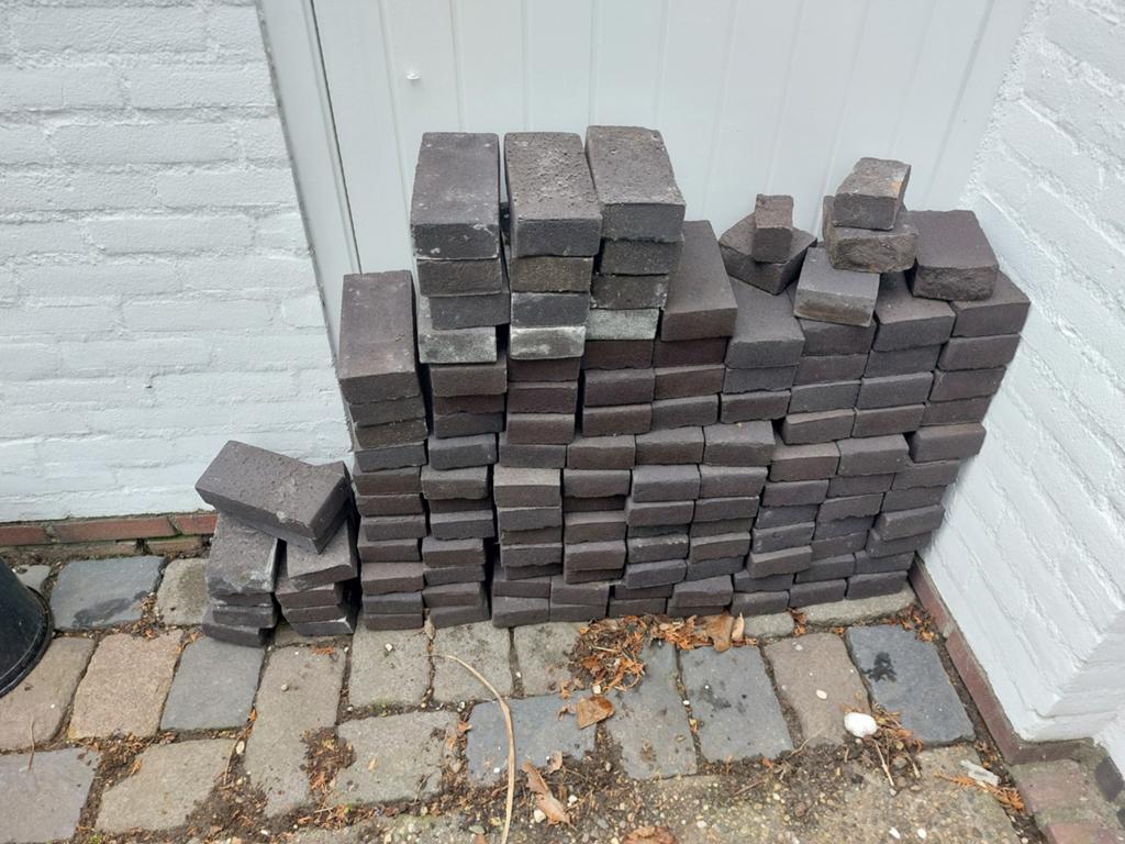 Bakstenen/gevelstenen waalformaat (210x100x50), Ophalen, Zo goed als nieuw, Overige typen