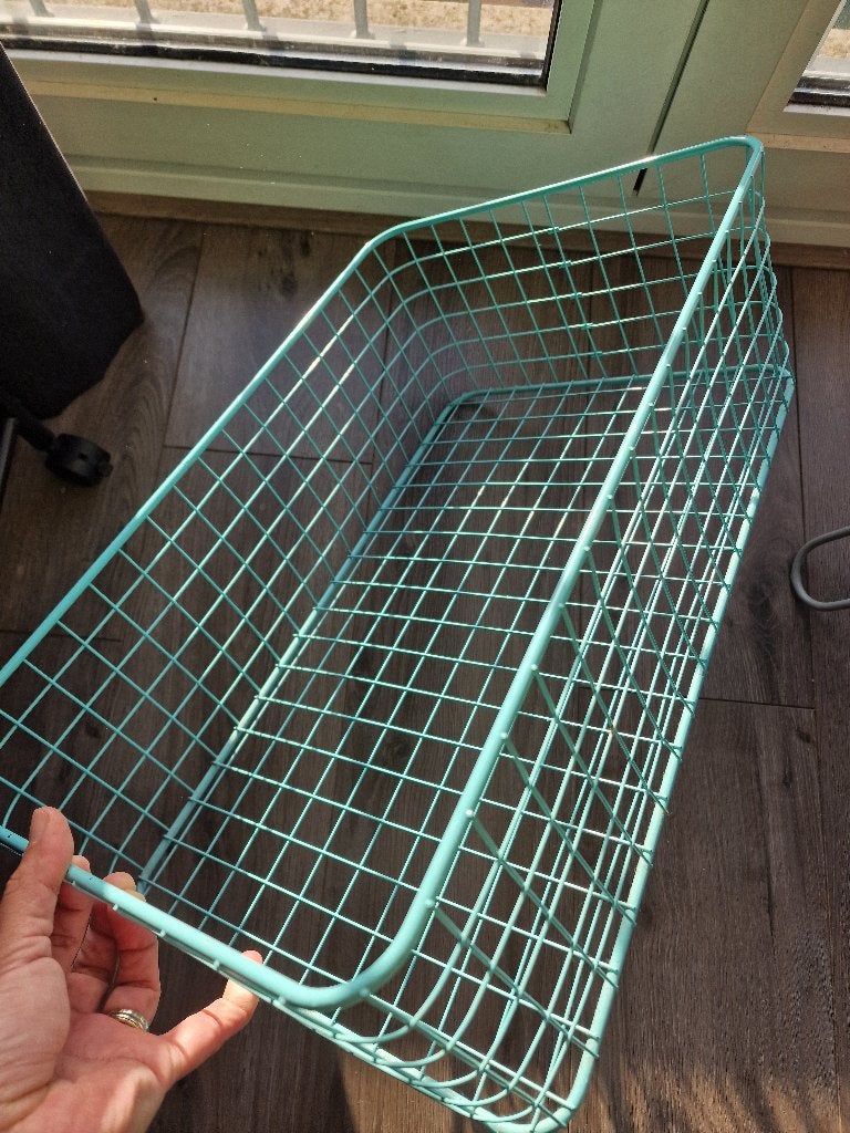 Mint color wire basket, Ophalen, Zo goed als nieuw, Rechthoekig