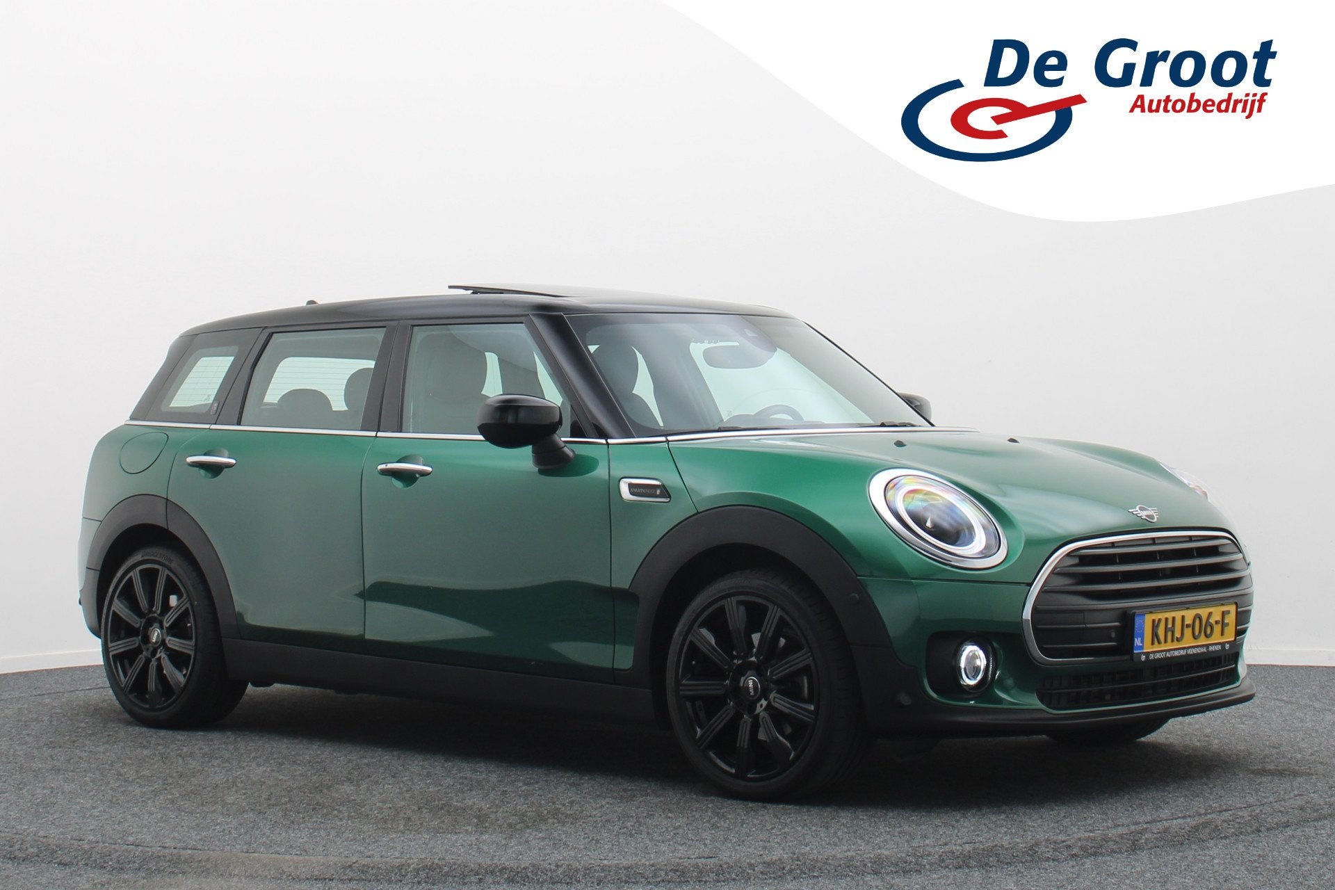 MINI Clubman 1.5 Cooper Automaat Knights Bridge Edition Leer, Auto's, Mini, 136 pk, Gebruikt, 715 kg, Leder