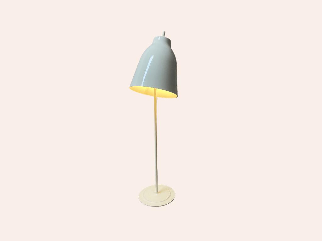 Fritz Hansen Caravaggio vloerlamp bij TheReSales, Ophalen, 100 tot 150 cm, Design, Zo goed als nieuw