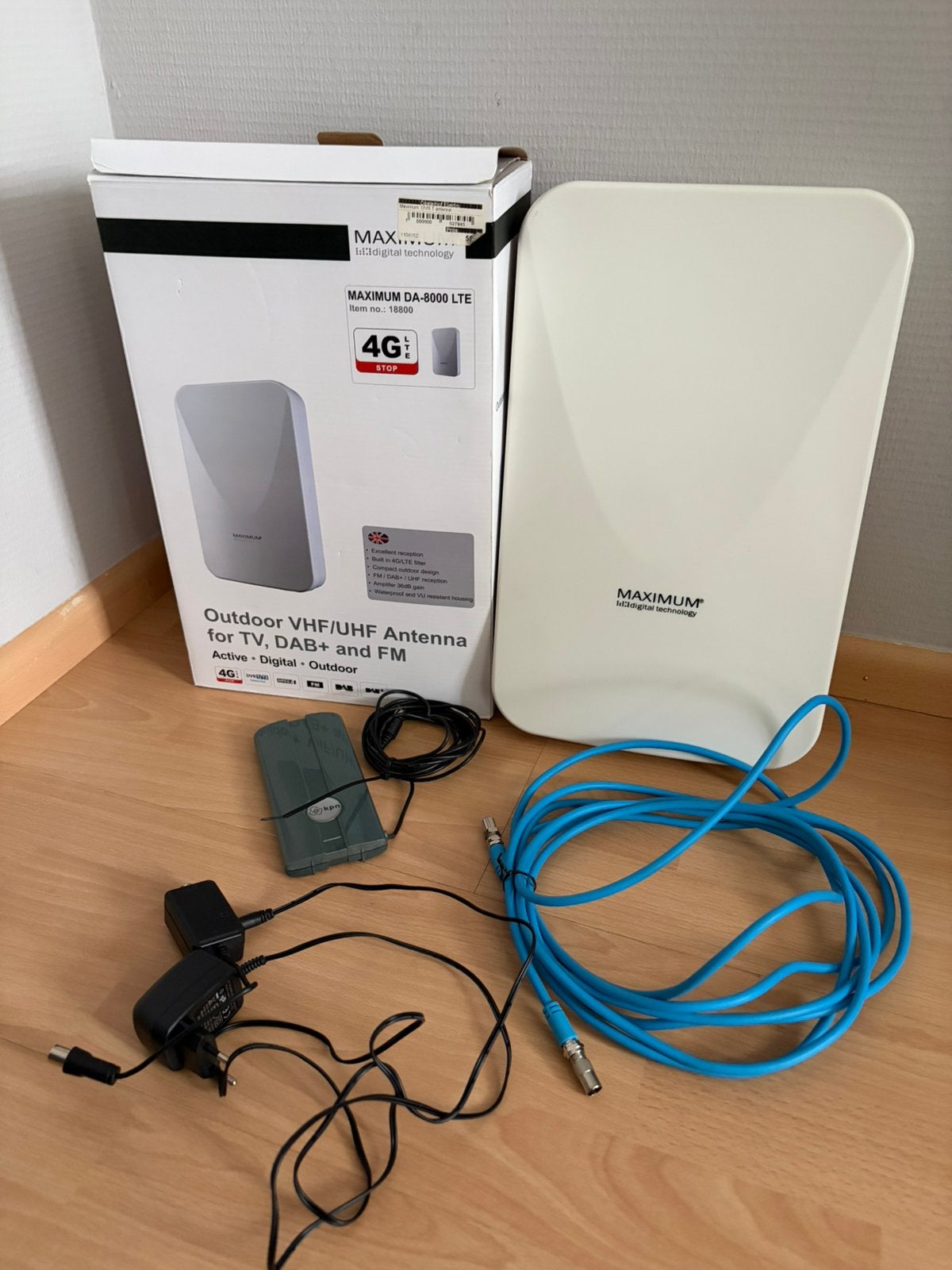Camping antenne, Ophalen, Zo goed als nieuw