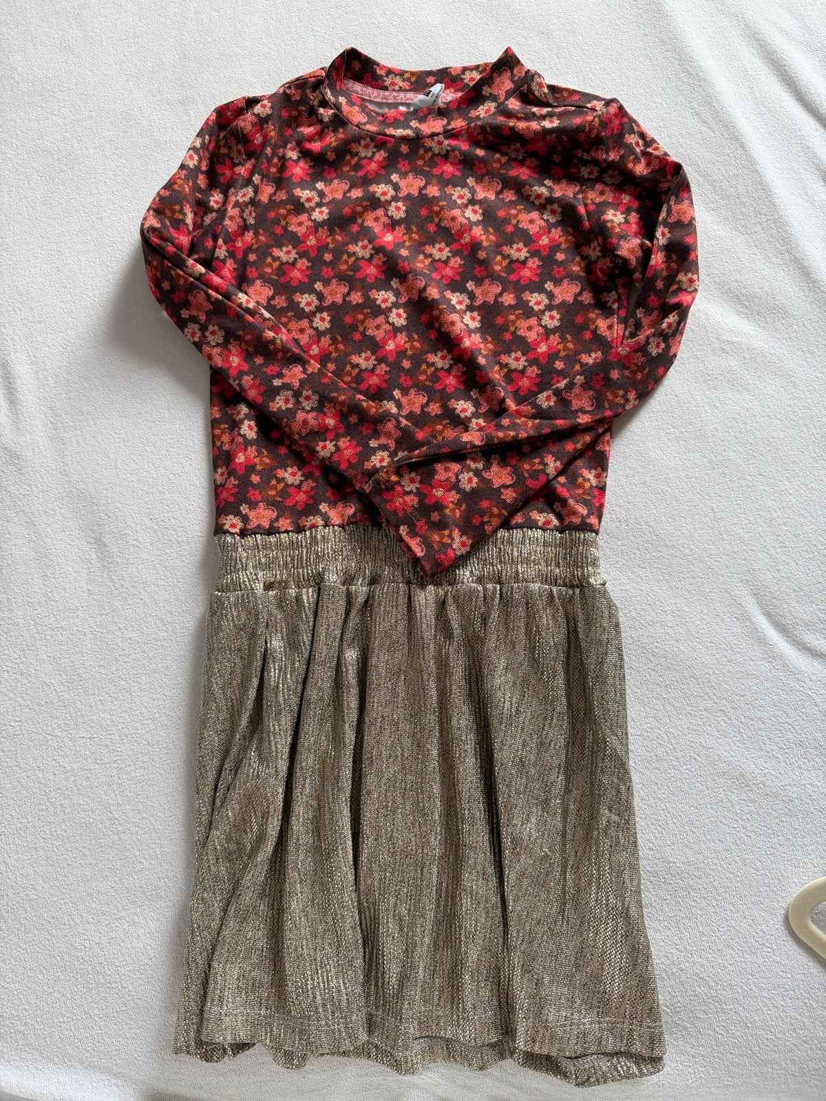 Leuke B-Nosy jurk met bloemenprint en gouden rokje, Ophalen of Verzenden, Gebruikt, Meisje, Jurk of Rok