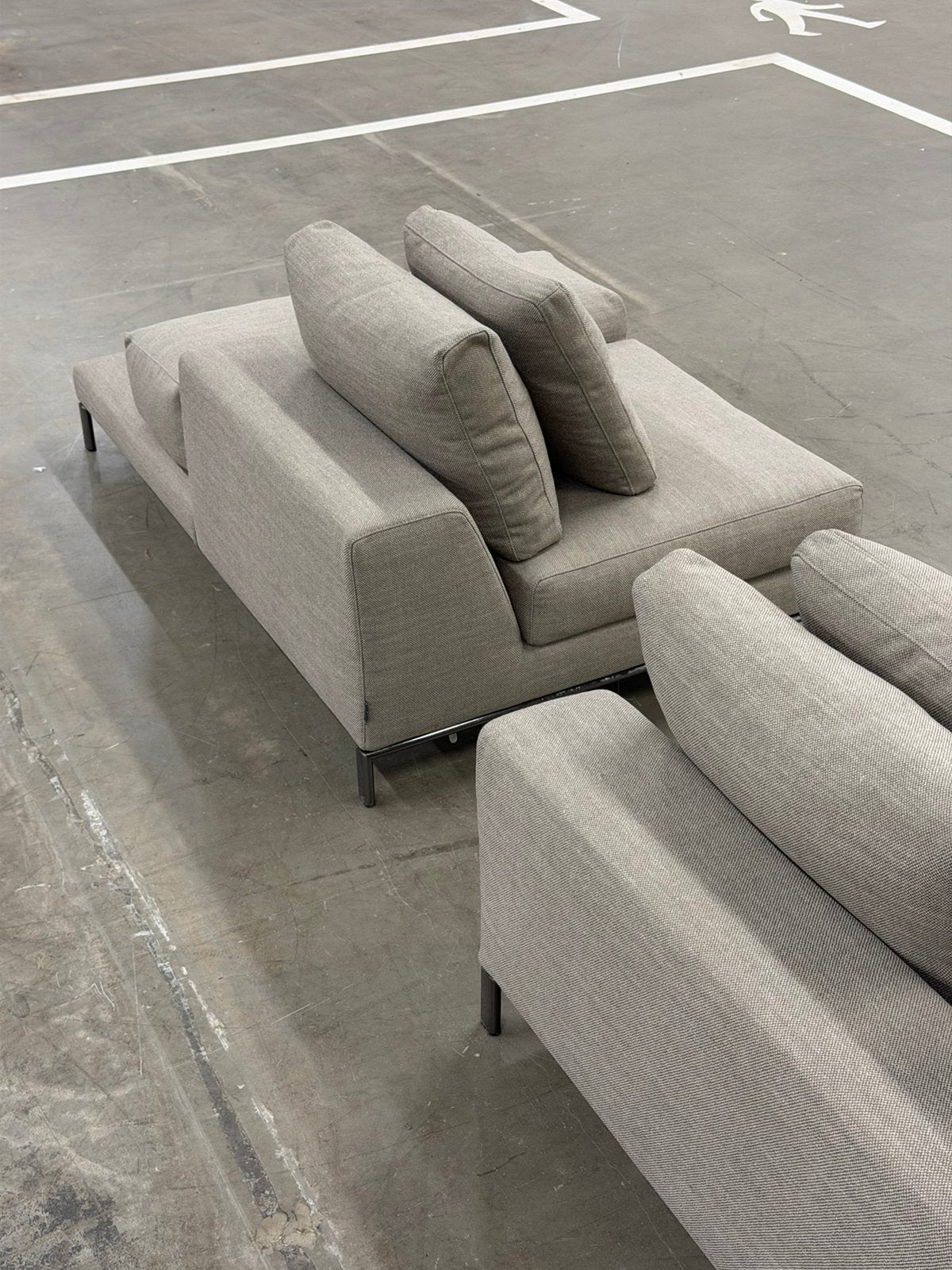 Foto 2 van Minotti Hamilton Island Bank | Liver | NIEUWSTAAT + Garantie