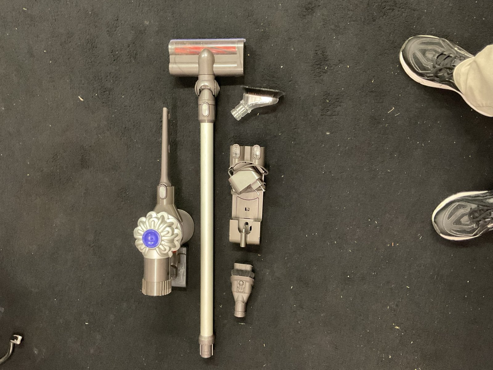 Dyson V6 Steelstofzuiger met accessoires en nieuwe accu, Ophalen, Gebruikt, Draadloos, Dyson