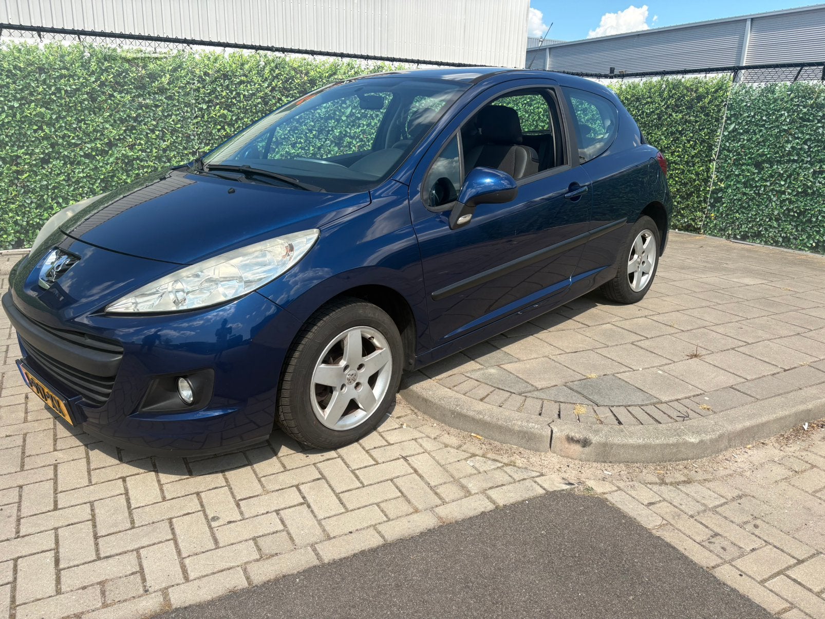Peugeot 207 1.4 VTI 16V 3DRS 2010 Blauw, Voorwielaandrijving, Blauw, 49 €/maand, Handgeschakeld