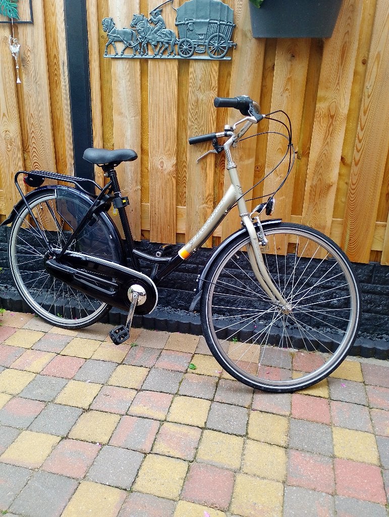 Damesfiets Dunlop, Versnellingen, Zo goed als nieuw, Trommelrem, Ophalen
