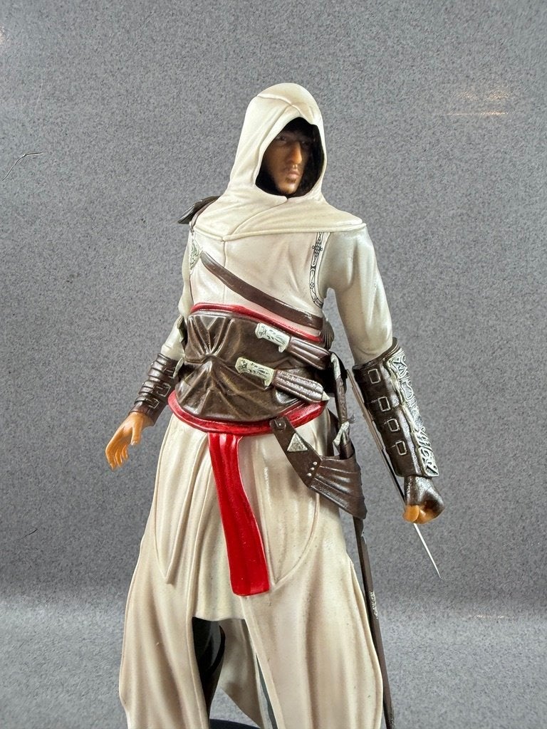 Altaïr Ibn-La'Ahad Assassin's Creed III Figure | 24cm | 9, Ophalen of Verzenden, Zo goed als nieuw