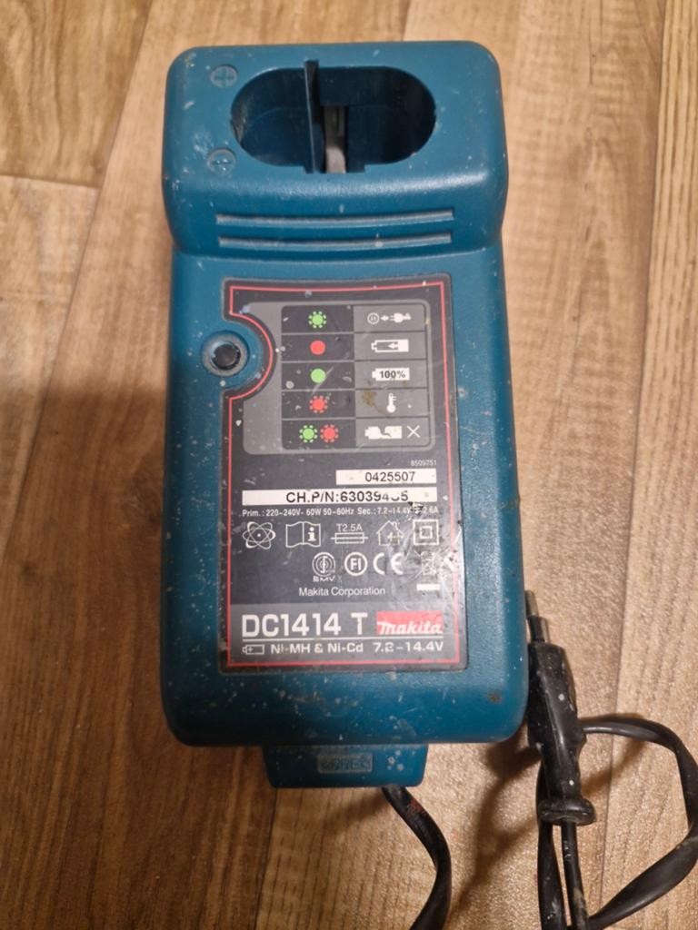 Makita DC1414 T Oplader voor Ni-MH & Ni-Cd 7.2-14.4V, Ophalen, Gebruikt, Overige typen