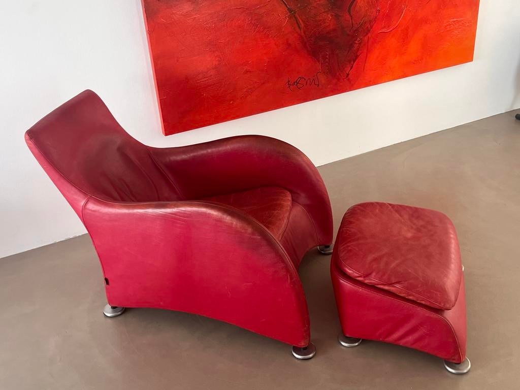 Montis Loge, rode leren fauteuil met hocker, Ophalen, Gebruikt, Leer, 75 tot 100 cm