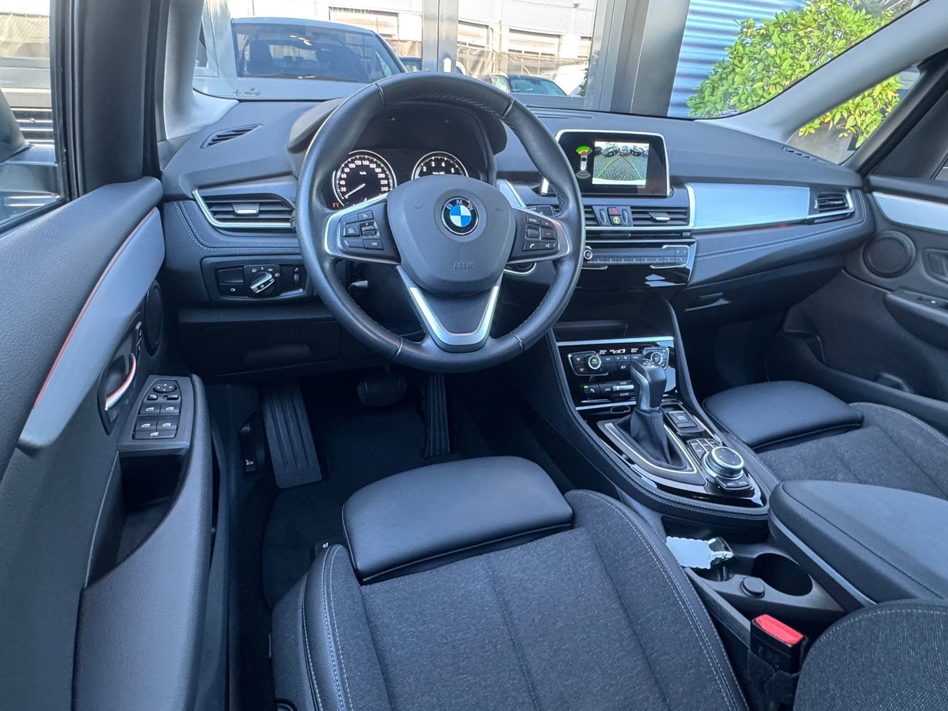 BMW 2-serie Active Tourer 225xe iPerformance CRUISE|CAMERA|L, Auto's, Automaat, 136 pk, Gebruikt, 1650 kg