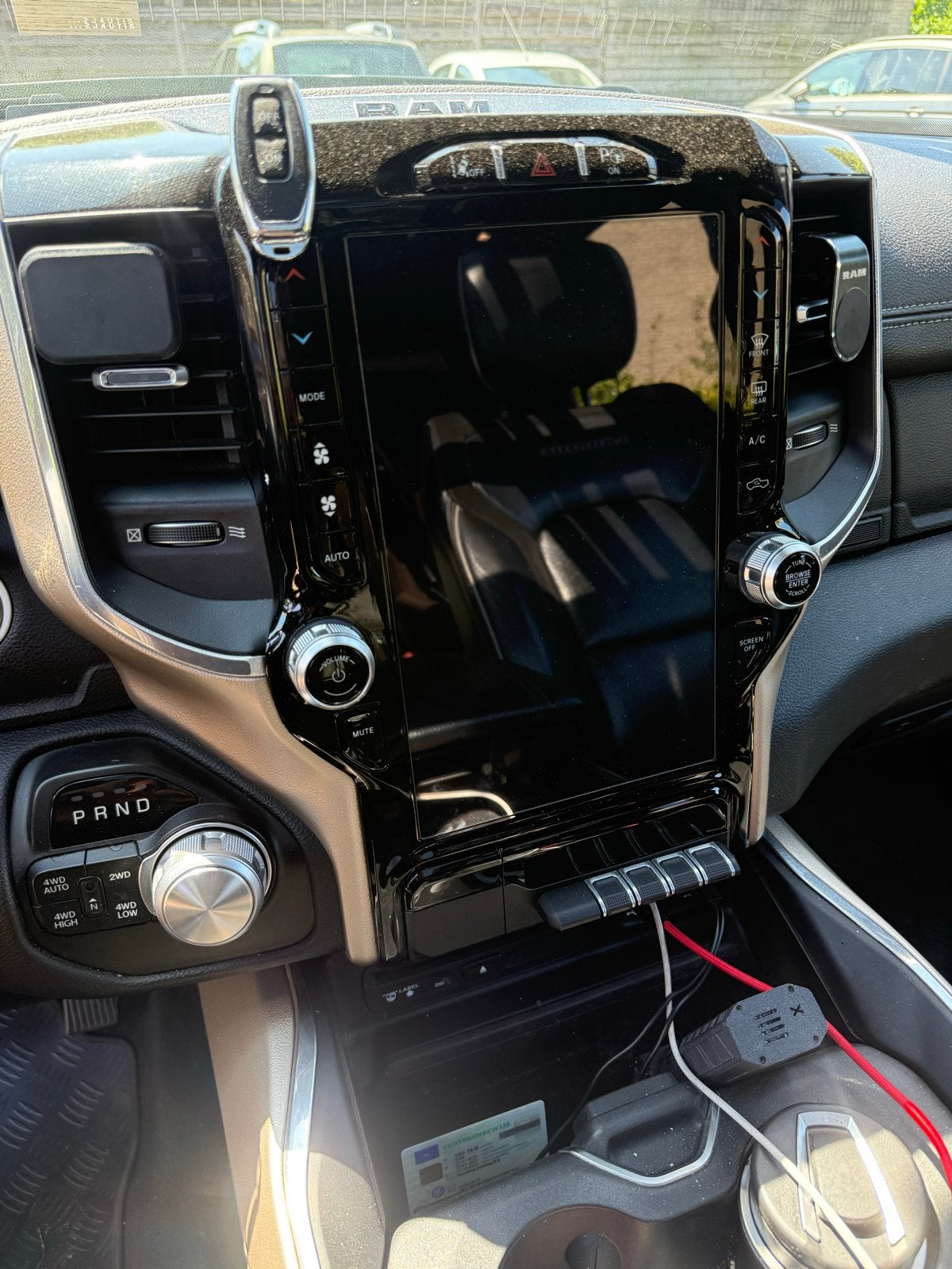 Dodge RAM Dodge RAM 2020, Automaat, 5654 cc, Leder en Stof, Zwart