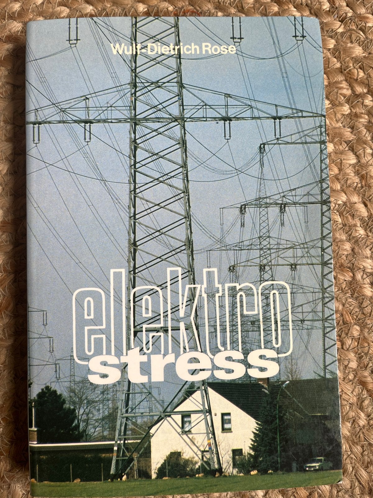 Elektrostress: De invloed van elektrische apparatuur, Boeken, Ophalen of Verzenden, Gelezen, Overige onderwerpen