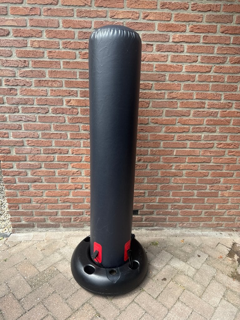 Staande Bokszak, opblaasbaar, Ophalen, Zo goed als nieuw, Bokszak