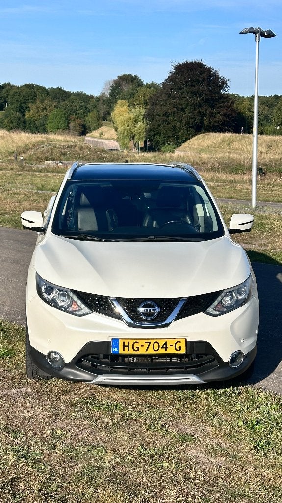 Nissan Qashqai 1.2 Dig-t 85KW 2WD CVT 2015 Wit, Automaat, 4 cilinders, Wit, Particulier