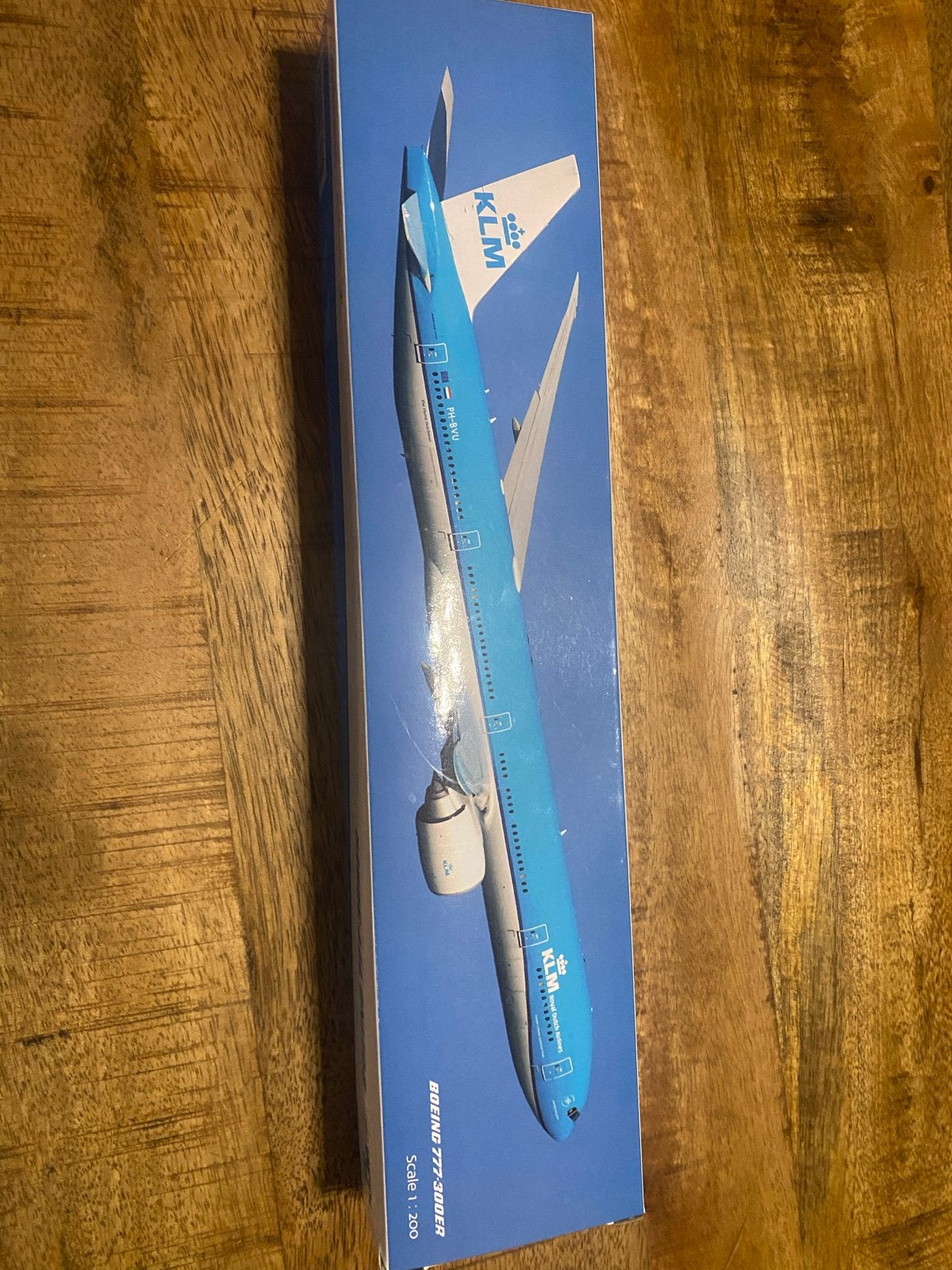 KLM Boeing 777-300ER schaalmodel 1:200 nieuw in doos, Overige merken, 1:200 of kleiner, Nieuw, Ophalen of Verzenden