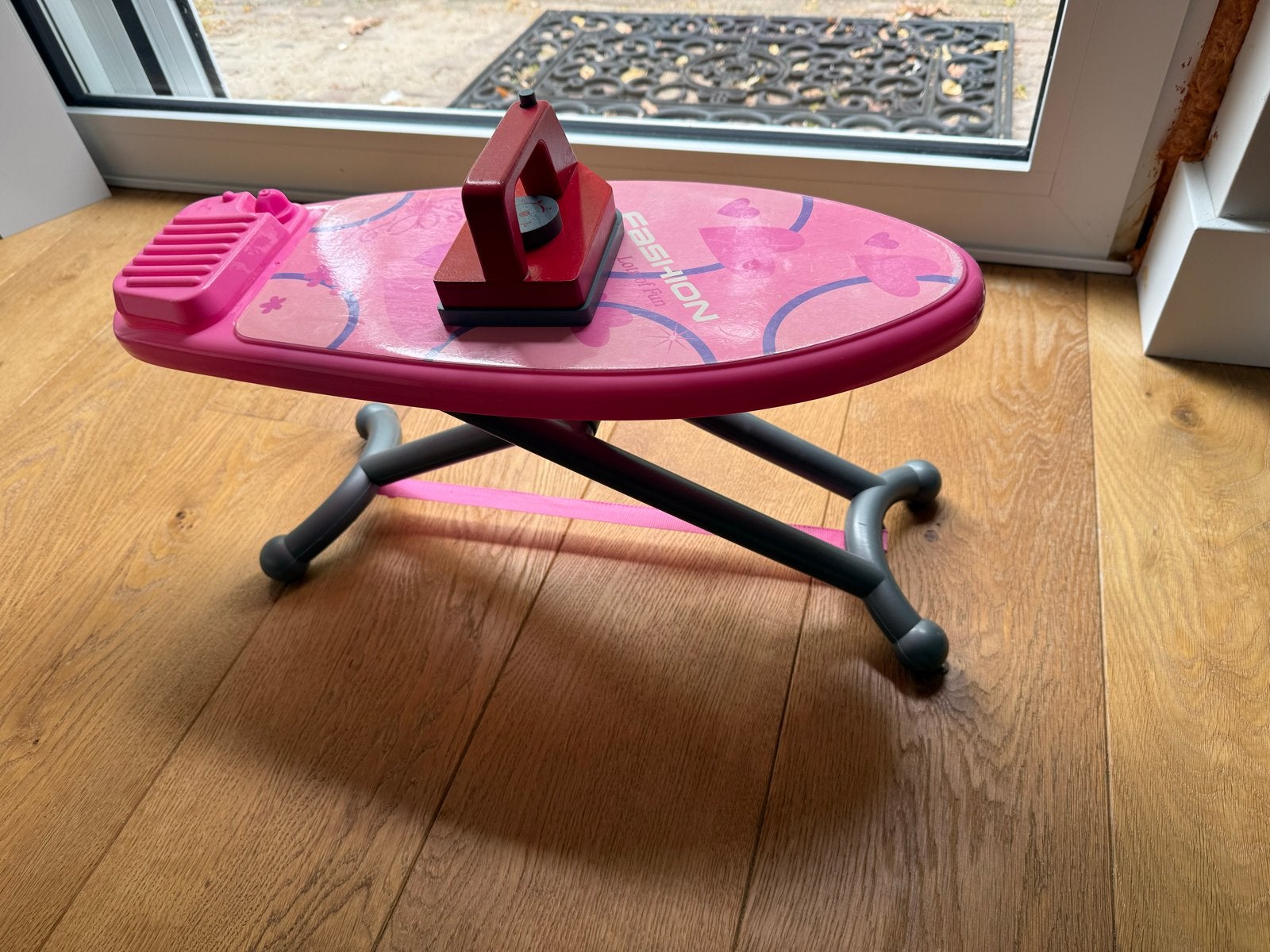 Speelgoed strijkplank met strijkijzer + stofzuiger, Kinderen en Baby's, Ophalen, Gebruikt, Jongen of Meisje